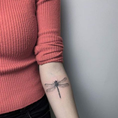 Dragonfly Tattoo Inspiration �– Self Tattoo Dragonfly Calf Tattoo, Shaded Dragonfly Tattoo, Dragonfly Arm Tattoo, Dragonfly Tattoo Arm, Realistic Dragonfly Tattoo, Tiny Dragonfly Tattoo, Alex Tattoo, Tattoos 2022, Self Tattoo