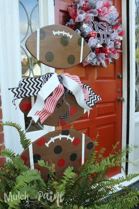 Easter Yard Decorations, Wooden Easter Bunny, Football Door Hangers, Football Crafts, Football Diy, Football Wreath, Mesh Wreath Diy, Football Decorations, Wooden Cutouts