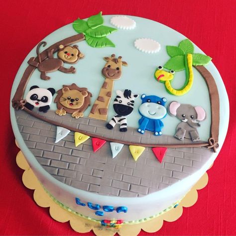 Jungle cake fondant Cake Designs For Kids, Fondant Cakes Birthday, 3 Cake, Cake Kids, Jungle Cake, Fondant Cake Toppers, Cake Fondant, Baby Birthday Cakes, String Art Diy