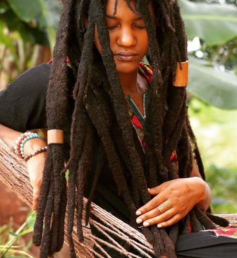 Semi Freeform Locs Women, Freeform Locs Women, Freeform Dreads, Dreadlock Rasta, Without Judgement, Natural Dreadlocks, Beautiful Dreadlocks, African American Culture, Dreadlock Hairstyles