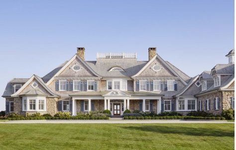 Hamptons Beach Houses, Hamptons Style House Plans, Coastal Homes Exteriors, Hampton Style House, Interior Design Hall, Westerly Rhode Island, Contract Interior Design, Shingle Style Architecture, Nantucket House