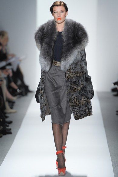 Glamorous Chic Life, Fabulous Furs, Dennis Basso, Fur Fashion, Fashion Shows, Beautiful Outfits, Parka, High Fashion, Fur Coat