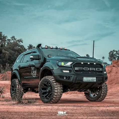 Ford Ecosport Modified, Pickup Trucks Camping, Ford Endeavour, Jeep Pickup Truck, Ford Ranger Wildtrak, Ford Everest, Truck Ford, Ford Suv, Vintage Pickup Trucks