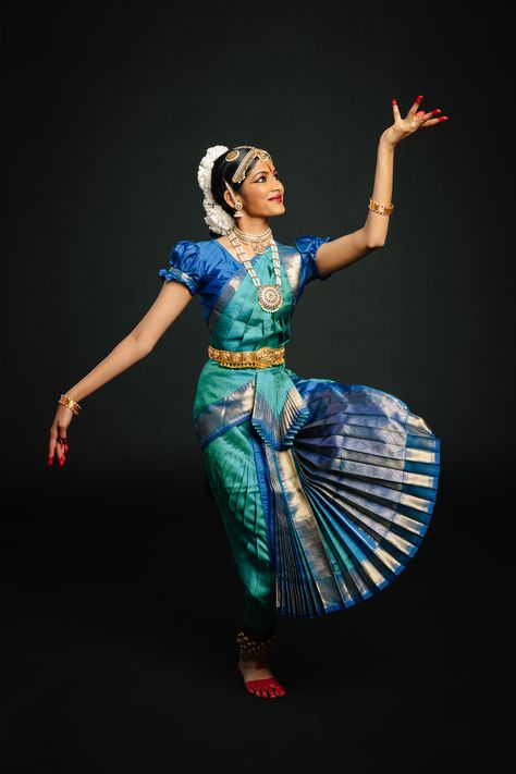 Arpana Dance Company 2019 Bharatanatyam Portraits | Ramya Harishankar Blue Bharatanatyam Costume, Classical Dance Outfit, Bharathanatyam Costume Colours, Kuchipudi Dance Dress, Bharatanatyam Poses Photography, Bharatnatyam Poses For Photoshoot, Arangetram Costumes, Bharathanatyam Photography, Arangetram Photoshoot