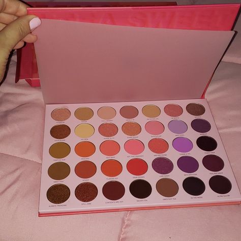 35t Artistry Palette 35 Sweet Sassy Hades Morphe 350, Jaclyn Hill Eyeshadow Palette, Morphe Eyeshadow Palette, Morphe Eyeshadow, Makeup Morphe, Morphe Palette, Morphe Makeup, Neutral Eyeshadow Palette, Neutral Eyeshadow