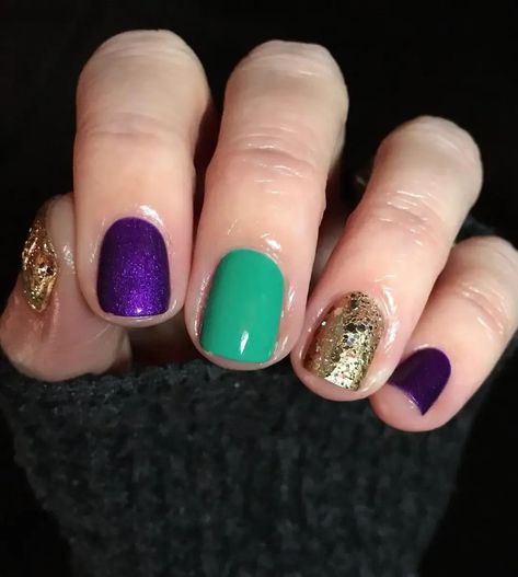 Mardi Gras Nail Colors, Short Mardi Gras Nails, Mardi Gras Fingernails, Simple Mardi Gras Nails, Mardi Gras Nails Ideas, Mardi Gras Nail Designs, Mardi Gras Nails Design, Mardi Gras Nails, Christmas Gel