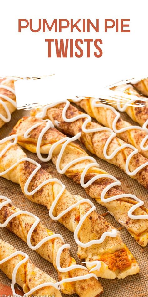 Pumpkin Pie Twists Recipe, Pumpkin Pie Dessert Tacos, Pumpkin Twists Recipe, Pumpkin Pie Tacos, Simple Fall Desserts, Pumpkin Pie Twists, Pumpkin Twists, 2023 Desserts, Pumpkin Sweets