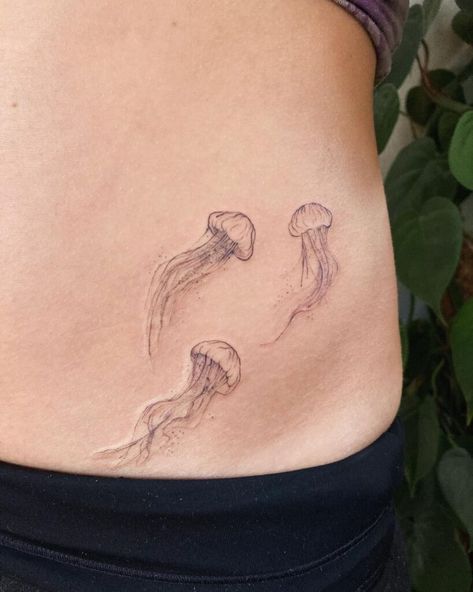 Red Ink Jellyfish Tattoo, Jellyfish Tattoo Aesthetic, 2 Jellyfish Tattoo, Two Jellyfish Tattoo, Stick And Poke Jellyfish, Jellyfish Rib Tattoo, Moon Jelly Fish Tattoo, Jellyfish Hip Tattoo, Jelly Fish Tattoo Fine Line