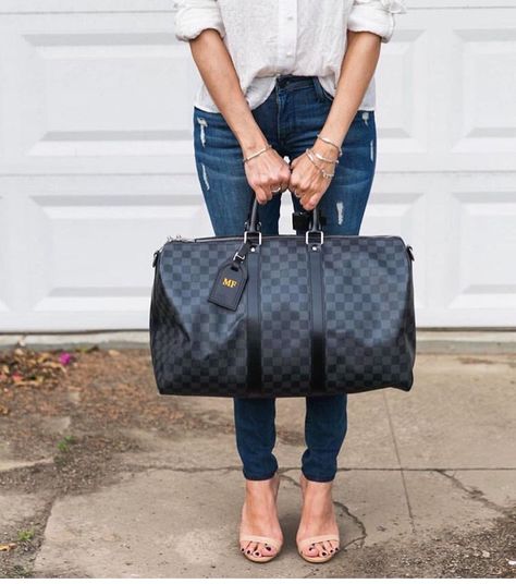 Lv Keepall, Louise Vuitton, Celine Belt Bag, Louis Vuitton Neverfull Pm, David And Victoria Beckham, Keepall 45, Perricone Md, Daily Outfit Inspiration, Louis Vuitton Crossbody