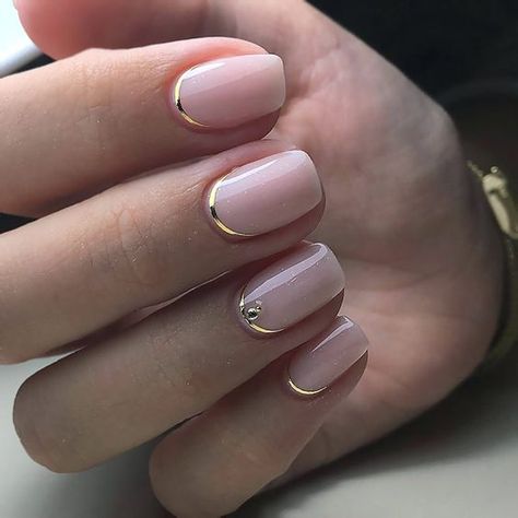 Nail Shapes Squoval, Nail Design Glitter, Squoval Nails, Short Gel Nails, Nude Nail Designs, Cute Nails For Fall, Her Nails, Nails 2020, Popular Nails