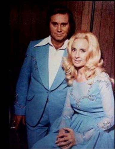 George and Tammy... 70s? George Jones And Tammy Wynette, George And Tammy, Nashville Series, Country Icons, 70s Country, Rick Nelson, Country Western Singers, Old Country Music, Country Girl Problems