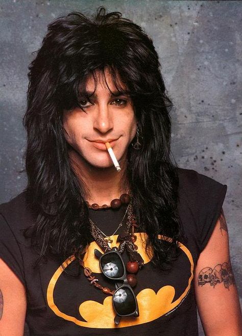 Kelly Nickels of L A Guns Nikki Sixx 80s, Metal Hairstyles, Hairstyles Glam, 80s Rock Hair, Glam Rock Makeup, Kelly Nickels, 80s Hair Metal, 80s Heavy Metal, Rock Makeup