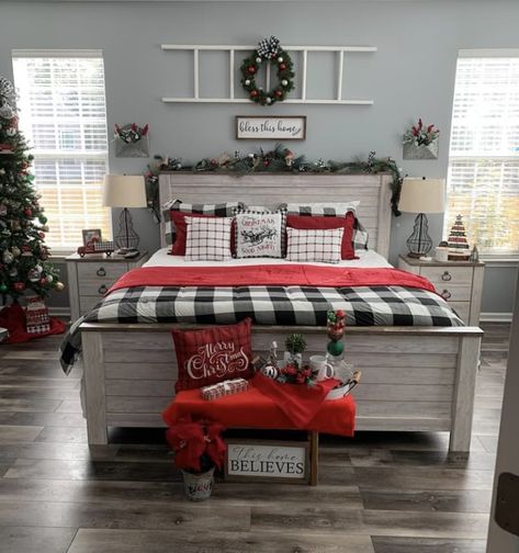 Idea Bedroom, Holiday Bedroom, Holiday Room, Cozy Christmas Decor, Christmas Decor Inspiration, Casa Vintage, Christmas Bedding, Christmas Decorations Bedroom, Christmas Room Decor