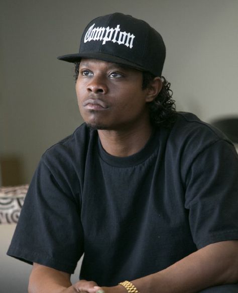 Straight Outta Compton Movie, Compton Rappers, Dope Movie, N.w.a Straight Outta Compton, Jason Mitchell, Black Hair Magazine, Estilo Cholo, Eazy E, Outta Compton