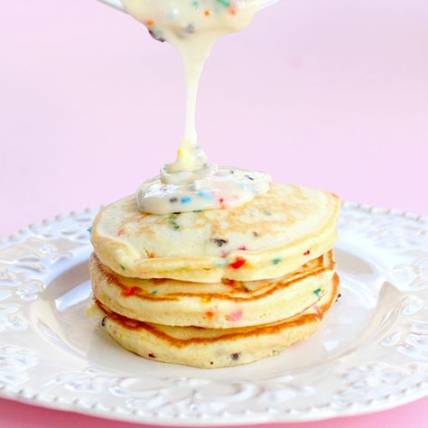 Cake batter pancakes. Cake Batter Pancakes, Dessert Crepes, Stack Of Pancakes, Birthday Breakfast, What's For Breakfast, Betty Crocker, Cake Batter, Om Nom, Yummy Breakfast