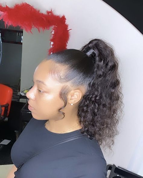 Pom Pom Ponytail Black Women, Short Curly Ponytail Weave, Pom Pom Ponytail, Grade Hairstyles, Straight Ponytail Hairstyles, Fancy Ponytail, Hairstyles Weave, Ponytail Ideas, Pretty Ponytails