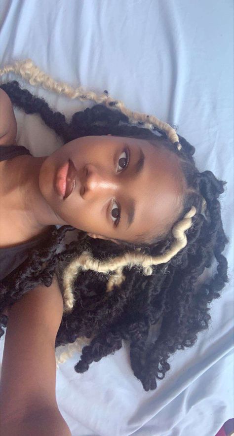 Black And White Butterfly Locs, Butterfly Locs White, White Butterfly Locs, Butterfly Locs Black, Natural Hair Box Braids, Butterfly Braid, Black And White Butterfly, Butterfly Locs, 4c Hair