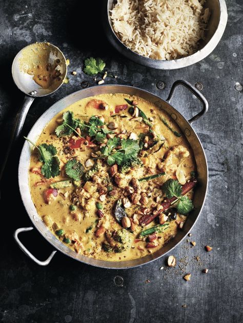 This authentic creamy vegetable korma is on the spicy side but the spice level can be adjusted to taste. Serve with naan and rice. @thecurryguy @hardiegrant @hardiegrantuk @HardieGrantandQuadrilleBooks #vegetablekorma #vegetarian #curry #thecurryguy #indianfood #indiancooking #indiancurry Vegetable Korma Recipe, Korma Paste, Vegetable Korma, Saag Paneer, Korma Recipe, Chicken Tikka Masala, Cooked Vegetables, Classic Dishes, Stuffed Jalapeno Peppers