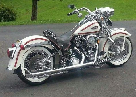 Harley Springer, Old Harley Davidson, Heritage Springer, Afternoon Drive, Softail Heritage, Ride A Motorcycle, Softail Springer, Vintage Indian Motorcycles, Harley Davidson Cvo