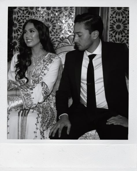 Moroccan Couple Aesthetic, Moroccan Wedding Aesthetic, Manal Benchlikha, Moroccan Weddings, Traditional Moroccan Wedding, Kaftan Wedding Dress, Morocco Aesthetic, Moroccan Bride, Moroccan Aesthetic