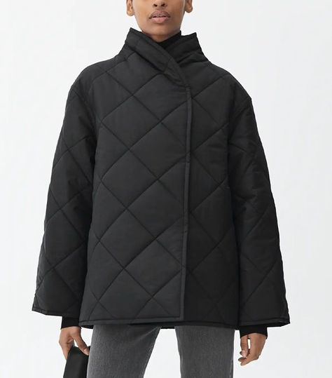 Arket Quilted Shawl Collar Jacket Quilted Shawl, Quilted Jacket Outfit, Shawl Collar Jacket, Shawl Collar Coat, Autumn Jacket, Urban Ninja, Wrap Jacket, Collar Jacket, Quilted Coat