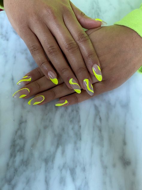 Green Festival Nails, Lime Green Nails Design Neon, Neon Green Tips Nails, Neon Festival Nails, Yellow Vacation Nails, Lime Green Almond Nails, Short Neon Green Nails, Neon Green Gel Nails, Neon Yellow Nails Short