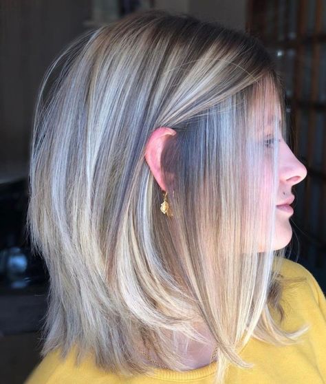 Dark Blonde Bobs, Blonde Lob, Hair Adviser, Medium Length Hairstyles, Midlength Haircuts, Shoulder Length Hair Cuts, Haircuts For Fine Hair, Mid Length Hair, Shoulder Length Hair