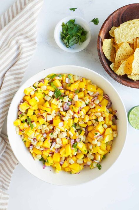 Mango Corn Salsa Mango Corn Salsa, Healthy Salsa Recipe, Salmon Fish Tacos, Jicama Recipe, Dip For Chips, Mango Salsa Recipe, Tomato Salsa Recipe, Low Calorie Vegetables, Seared Fish