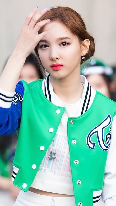 Nayeon Twice, French Vanilla, Daily Photo, Singers, Girl Group, Vanilla, Queen, Beauty, Quick Saves