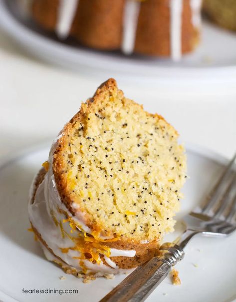 Lemon Poppy Seed Bundt Cake, Lemon Poppyseed Cake Recipe, Orange Poppy Seed Cake, Bundt Cake Glaze, Poppy Seed Cake Recipe, Poppy Seed Bundt Cake, Cake Bundt, Gluten Free Cake Recipe, Lemon Poppyseed Cake