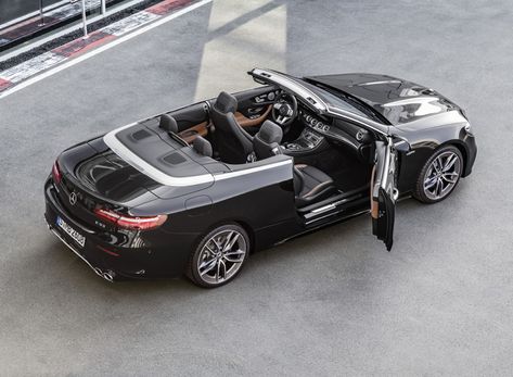 mercedes-AMG unveils the E-class luxury convertible at NAIAS 2018  www.designboom.com Mercedes E Class Convertible, Luxury Convertible, Mercedes E63, Merc Benz, مرسيدس بنز, E63 Amg, Mercedes Benz Cls, Lux Cars, Mercedes E Class