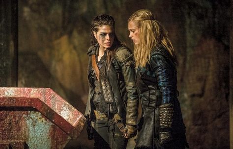 Article: In The 100's Season Finale, Will Clarke Finally Go Over the Moral Edge? - TV Insider Clarke And Octavia, The 100 Grounders, The 100 Season 3, Octavia Blake, Taylor Boyfriend, Clarke Griffin, Marie Avgeropoulos, The 100 Show, Crazy Ex