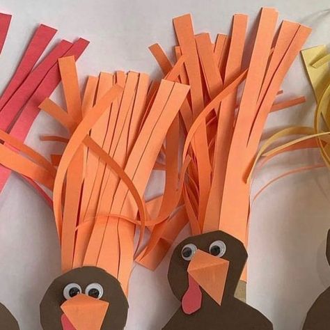 Mandisa Watts on Instagram: "TURKEY HAIRCUTS Here is a fun Thanksgiving activity and a great way to practice scissor skills! Save it for later or check the blog for details! AGE: 3 years old + MESS Level: medium DIFFICULTY TO CREATE: medium SKILLS DEVELOPED: hand-eye coordination, fine motor skills, imaginative play, creativity. _____________ PLaY 🌈CReaTivEly #happytoddlerplaytime" Thanksgiving Activities Preschool, Scissor Skills, Thanksgiving Preschool, Thanksgiving Fun, Thanksgiving Activities, Fine Motor, Imaginative Play, Fine Motor Skills, Preschool Activities