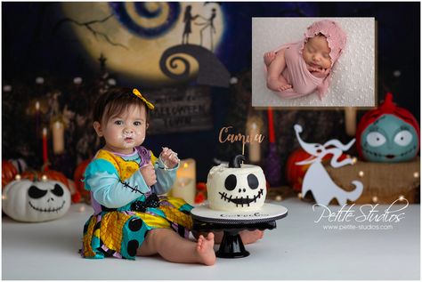 Halloween Themed Cake Smash, Nightmare Before Christmas Cake Smash Nightmare Before Christmas Cake, Pasteles Halloween, Halloween First Birthday, Halloween 1st Birthdays, Backdrops Kids, Infant Photography Props, Cake Smash Photography, Halloween Cake, Baby Boy Photos