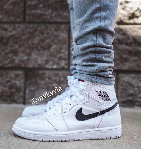 ⚠️PINTEREST: @mvkvyla⚠️ White Jordan 1 Outfit Men, Jordan 1 Yin Yang, Air Jordan 1 Outfit Men, Jordan 1 Outfit Men, Jordan 1 Outfit, Womens Fashion Casual Summer, Air Jordan Sneakers, Nike Shoes Outlet, Swag Shoes