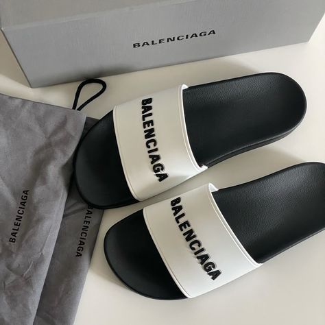 Balenciaga Slides, Balenciaga Sandals, Balenciaga Arena, Pool Sandals, Shoes Balenciaga, Balenciaga Leather, Pool Slide, Balenciaga Women, Balenciaga Logo