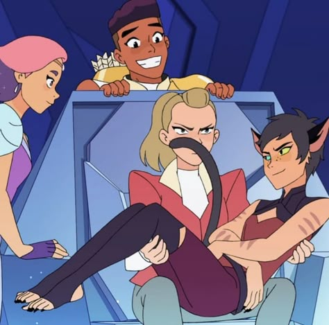 Catra you chaotic little shit Shera Movie, Best Friend Squad, Gravity Falls Cartoon, Friend Squad, She-ra Adora, Disney Punk, Adora She Ra, She-ra Catra, Punk Disney Princesses