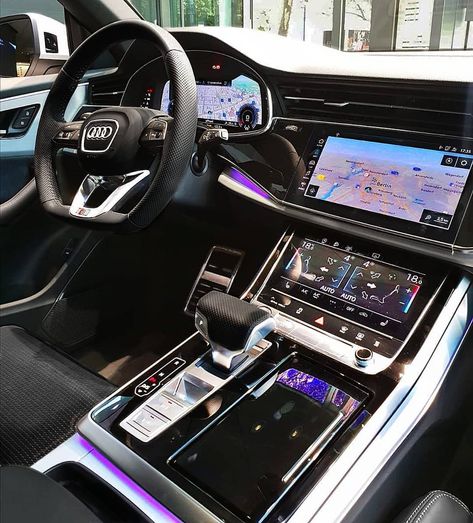 Q8 Interior, Audi Rs Q8, Cavo Tagoo Mykonos, Dream Cars Audi, Luxury Cars Range Rover, Audi Q8, Nike Air Max Mens, Car Deco, Luxurious Cars