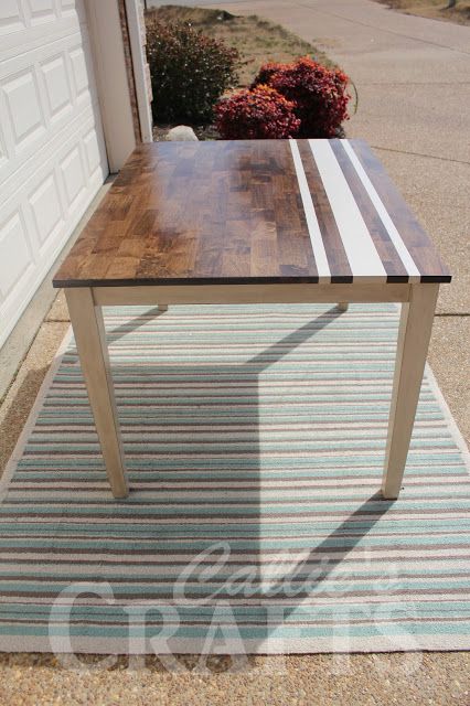 dark walnut stain, chalk painted table, vintage and modern style, grainsack striped table Chalk Paint Table, Painted Table Tops, Pretty Furniture, Stained Table, Funky Junk Interiors, Striped Table, Table Top Design, Furniture Renovation, Painted Table