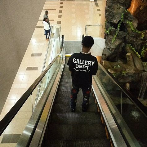 Riding down an escalator Escalator Photoshoot, Escalator Aesthetic, Creative Photography Poses, Men Poses, Style Photo, Male Poses, Post Ideas, Creative Photography, Fashion Photo