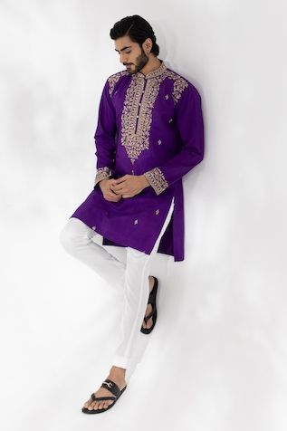 Buy White Pattu Embroidered Zardozi And Zari Work Kurta Dhoti Pant Set For Men by Hilo Design Online at Aza Fashions. Purple Kurta For Men, Thread Ceremony, Guys Aesthetic, Mehandi Outfits, Men Dresses, Velvet Kurta, Mens Indian Wear, Embroidered Cuffs, Indian Groom Wear