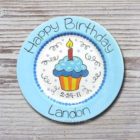 Ceramic Art Painting, Birthday Rocks, Happy Birthday Plate, Painting Plates, Personalized Birthday Plate, Birthday Plates, Birthday Painting, Painted Ceramic Plates, Ceramic Art Sculpture