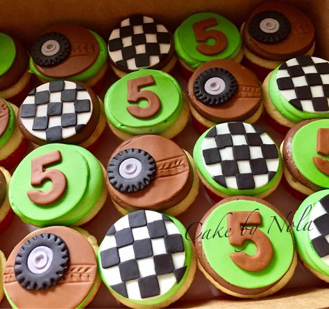 Dirt bike themed cupcakes #cupcakestagram #fondanttoppers #cakedecorating #cupcakes #cupcaketoppers #dirtbike #kidsbirthday #cakedecoratorsofinstagram Dirt Bike Cupcake Cake, Motocross Cupcakes, Dirt Bike Cupcakes, Bike Wedding Decor, Dirtbike Birthday Party, Tire Cake, Cars Cupcakes, Bike Decorations, Bike Birthday Parties