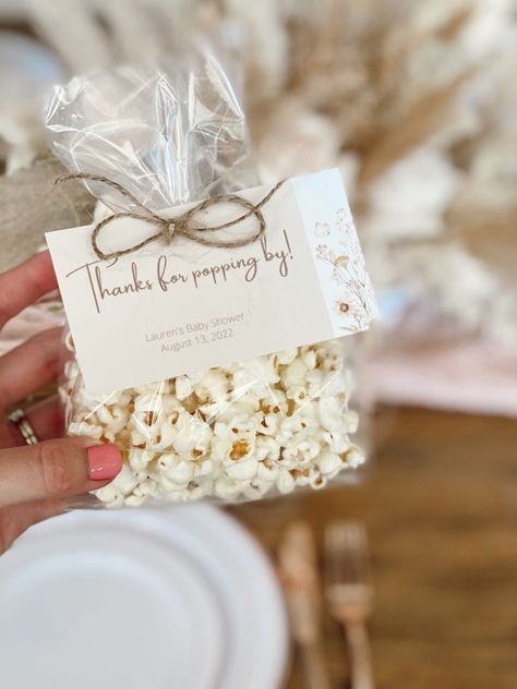 Boho Baby Shower | Oh How Charming by Lauren Boohoo Theme Baby Shower, Boho Table Centerpieces Baby Shower, Centerpieces For Baby Shower Neutral, Neutral Baby Shower Ideas Girl, Baby Shower Nutrual, Boho Baby Shower Desserts, Netural Baby Shower Decoration, Popcorn Baby Shower Ideas, Baby Shower Inspo Gender Neutral