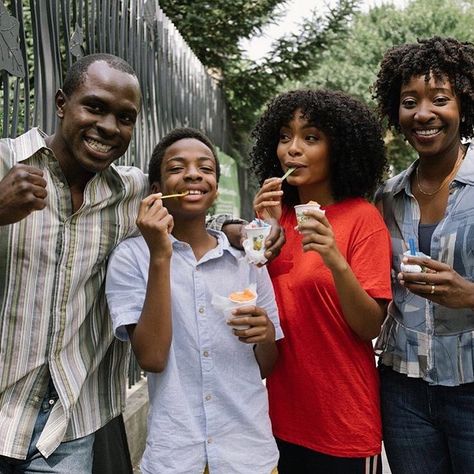 Introducing the beautiful Kingsley family from #thesunisalsoastar movie!!!! 😍😍 😍 The Sun Is Also A Star Movie, Nicola Yoon Books, Nicola Yoon, Amandla Stenberg And King Princess, Just Don, Sun, Favorite Books, Actors & Actresses, Movie Tv