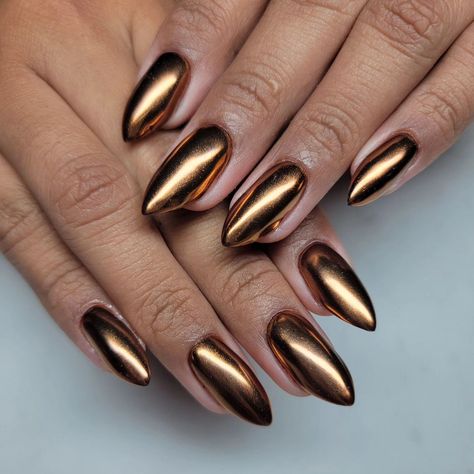 Never thought I'd love an orange chrome like this 🧡 Would you get orange chrome? Bronze Chrome Nails, Copper Chrome Nails, Orange Chrome, Blue Chrome Nails, Gold Chrome Nails, Copper Nails, Inspiration Nails, Chrome Nails Designs, Nail Shimmer