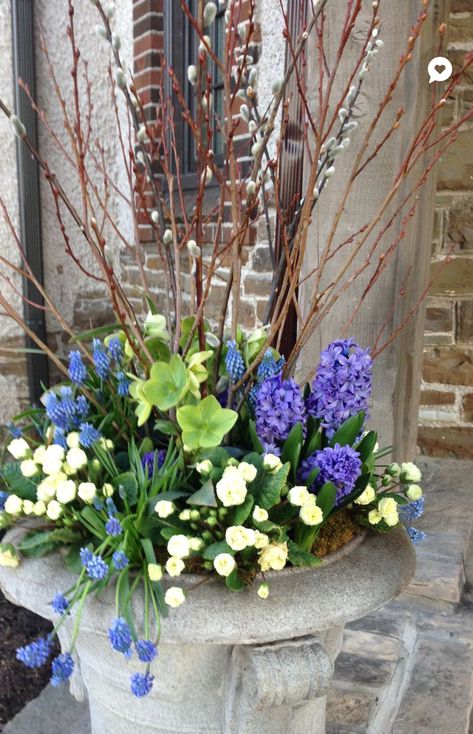 Porch Floral Arrangements, Pansy Planters, Spring Porch Pots, Garage Planters, Spring Urns, Concrete Planter Ideas, Easter Pots, Spring Container Gardens, Spring Flower Pots