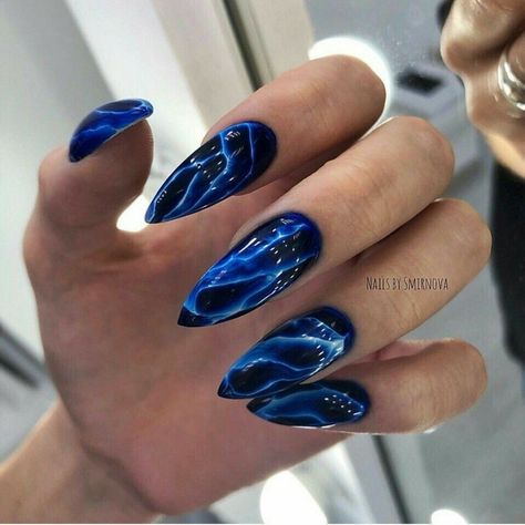 Lightning strike blue nail Wallpaper Lightning, Aesthetic Lightning, Tattoo Lightning, Lightning Aesthetic, Lightning Bolt Nails, Lightning Wallpaper, Lightning Nails, Black Marble Nails, Lightning Bolt Tattoo