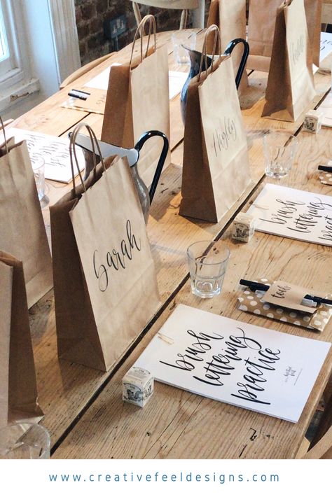 Craft Event Table Set Up Ideas, Art Gallery Event Ideas, Artist Convention Table Setup, Calligraphy Workshop Ideas, Create And Cultivate Event, Calligraphy Home Decor, Dip Pen Calligraphy, Learning Calligraphy, Rangement Art