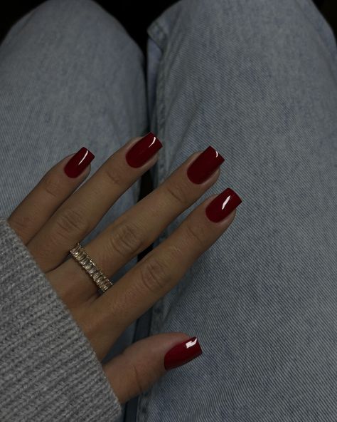 Red Chrome Nails Square, Square Dark Red Nails, Red Nail Ideas Square, Short Square Red Nails, Dark Red Chrome Nails, Red Square Acrylic Nails, Red Nails Square, Res Nails, Red Square Nails